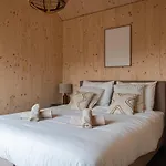 Дом отдыха Tinyhouse 2 Pers Met Prive Hottub *