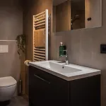 Дом отдыха Tinyhouse 2 Pers Met Prive Hottub Мерссен