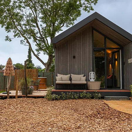 Tinyhouse 2 Pers Met Hottub * Meerssen
