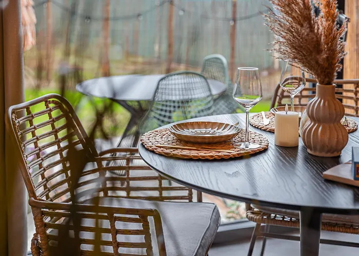 Tinyhouse 2 Pers Met Hottub Tatil Evi Meerssen