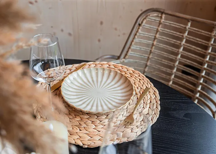 Tinyhouse 2 Pers Met Hottub Meerssen