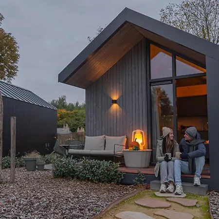 Tinyhouse 2 Pers Met Hottub * Meerssen